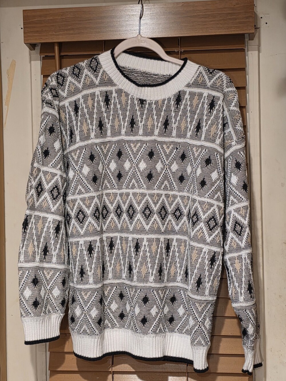 Men's Crewneck Patterned Sweater - White, Black & Gray